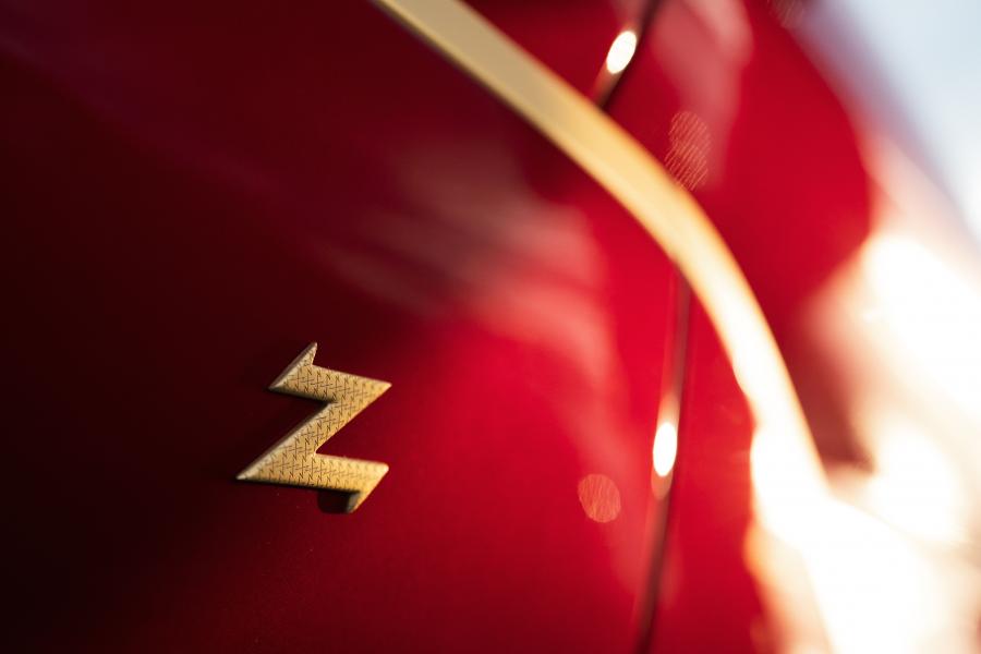 Логотип Aston Martin DBS GT Zagato 2019 года  (фото 5 из 24)